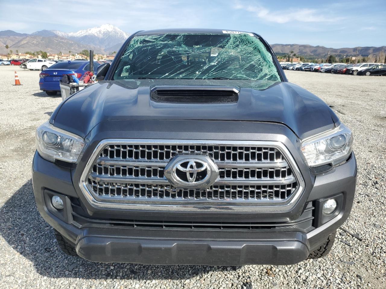 2016 TOYOTA TACOMA DOU - Фото 5