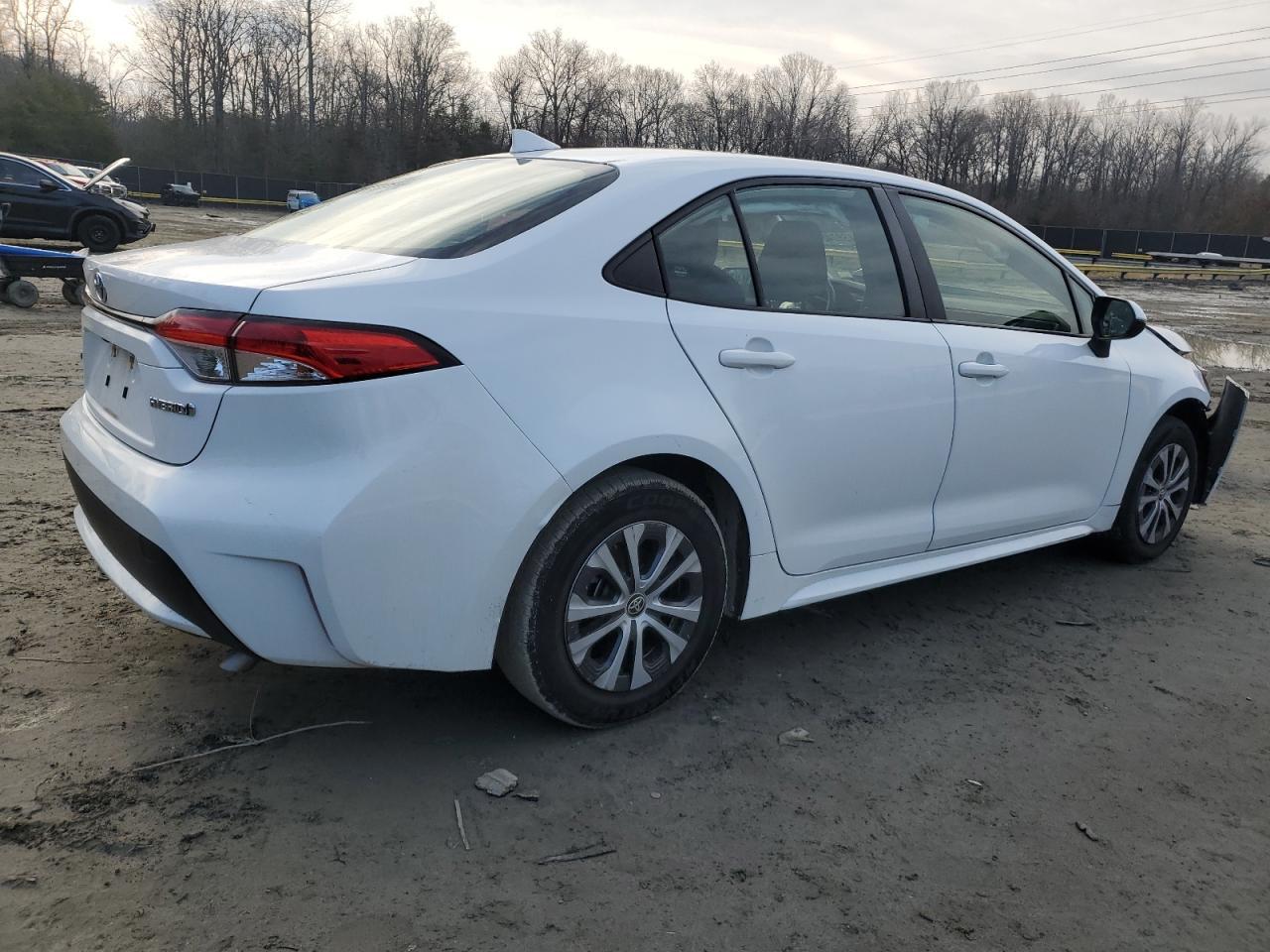 2021 TOYOTA COROLLA LE - Фото 3