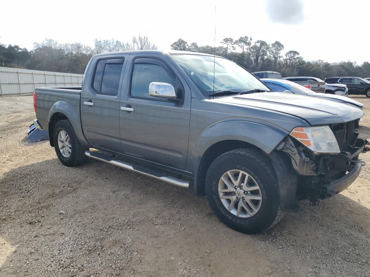 2017 NISSAN FRONTIER S - Image 4