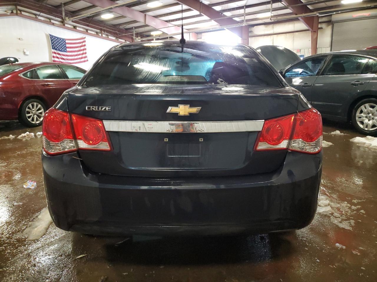 2014 CHEVROLET CRUZE LS - Image 6