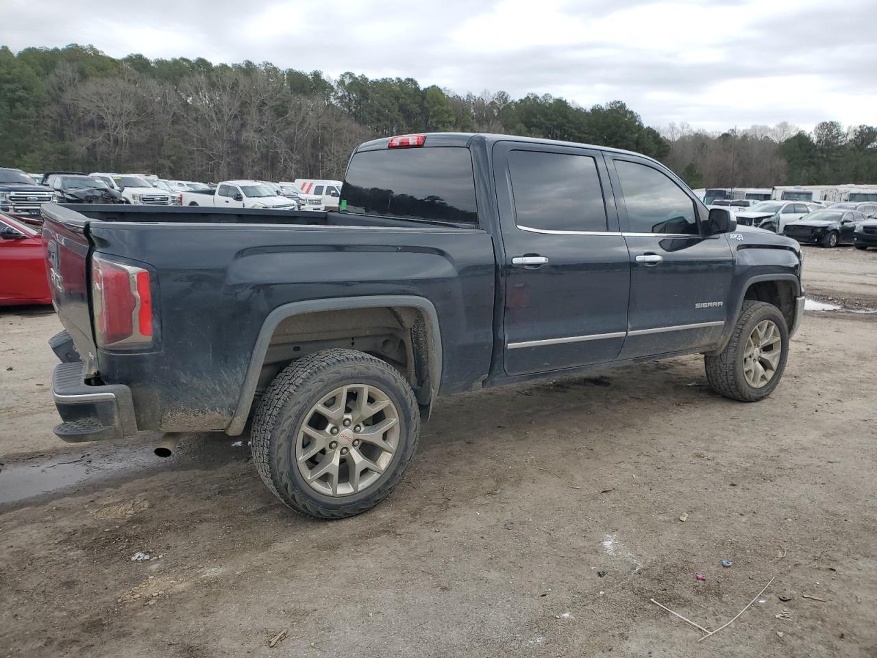 2017 GMC SIERRA K15 - Фото 3