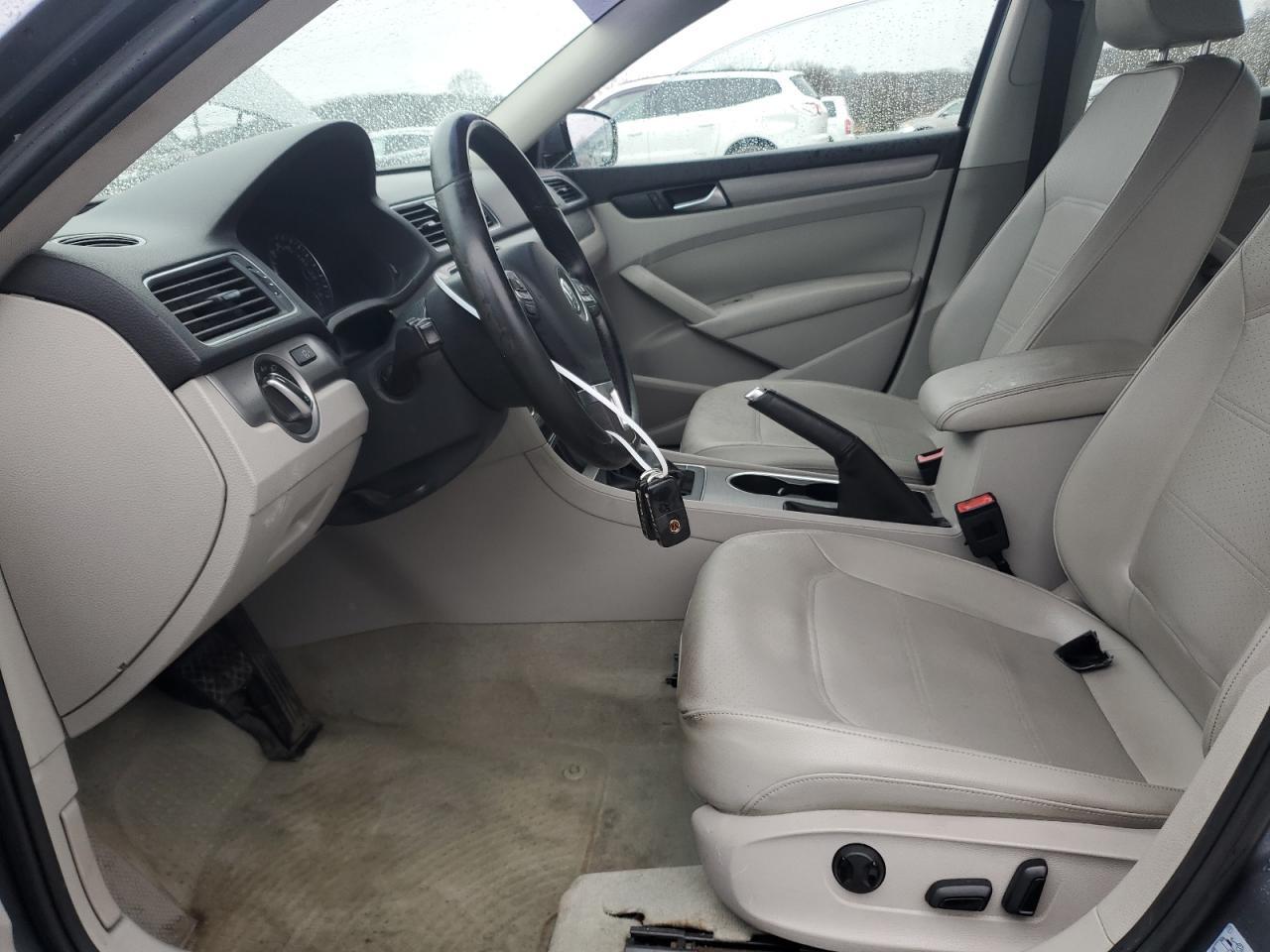 2014 VOLKSWAGEN PASSAT SE - Фото 7