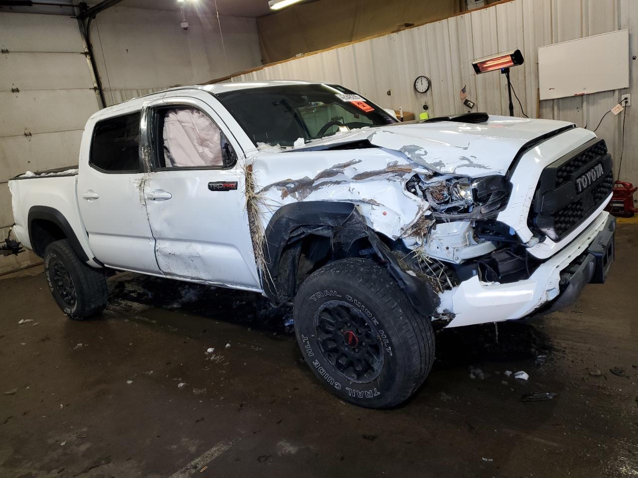 2019 TOYOTA TACOMA DOU - Image 4