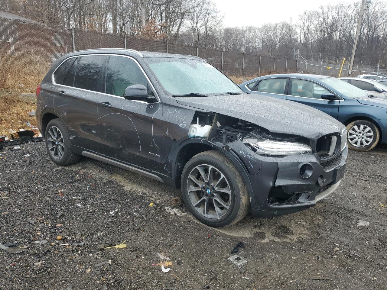 2017 BMW X5 XDRIVE3 - Фото 4