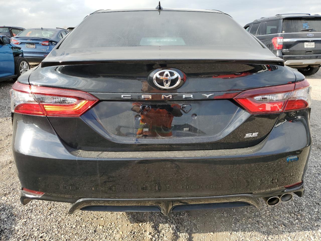 2021 TOYOTA CAMRY SE - Фото 6