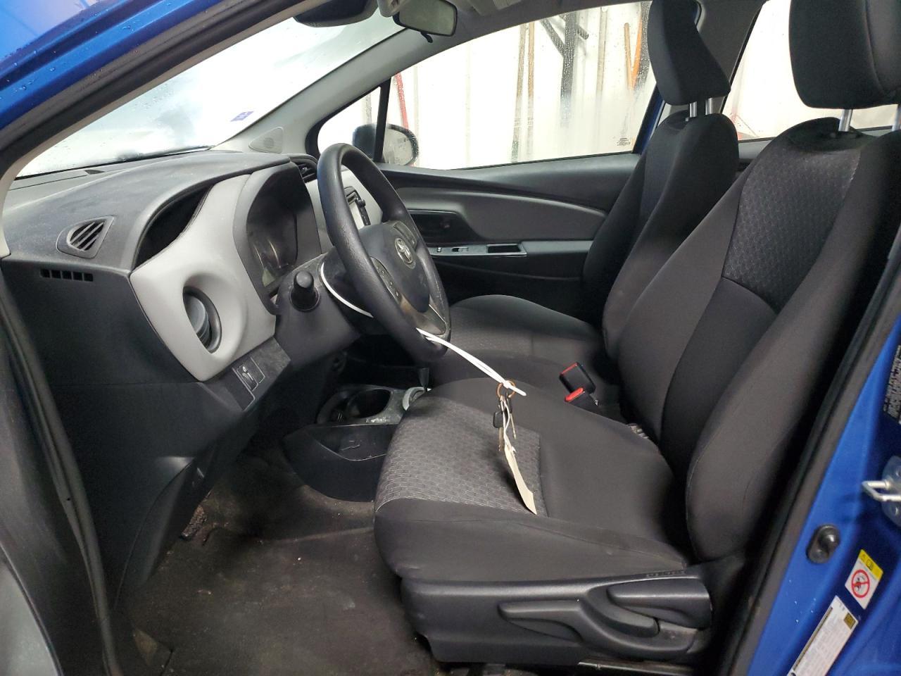 2017 TOYOTA YARIS L - Фото 7