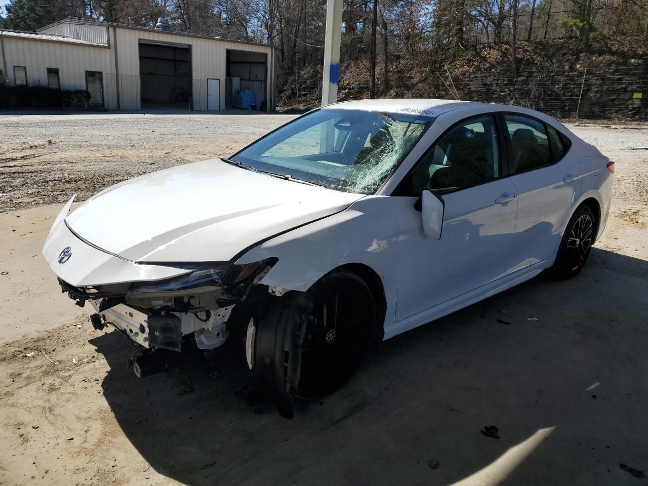 2025 TOYOTA CAMRY XSE