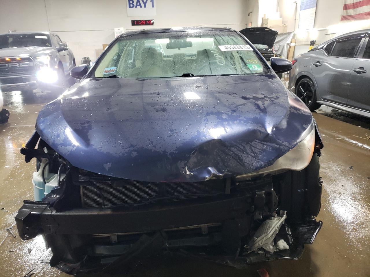 2015 TOYOTA CAMRY LE - Фото 5