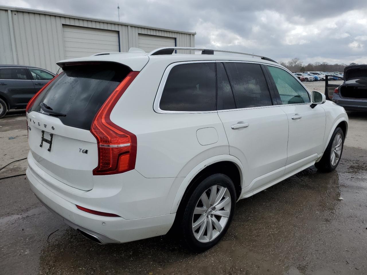 2016 VOLVO XC90 T6 - Image 3