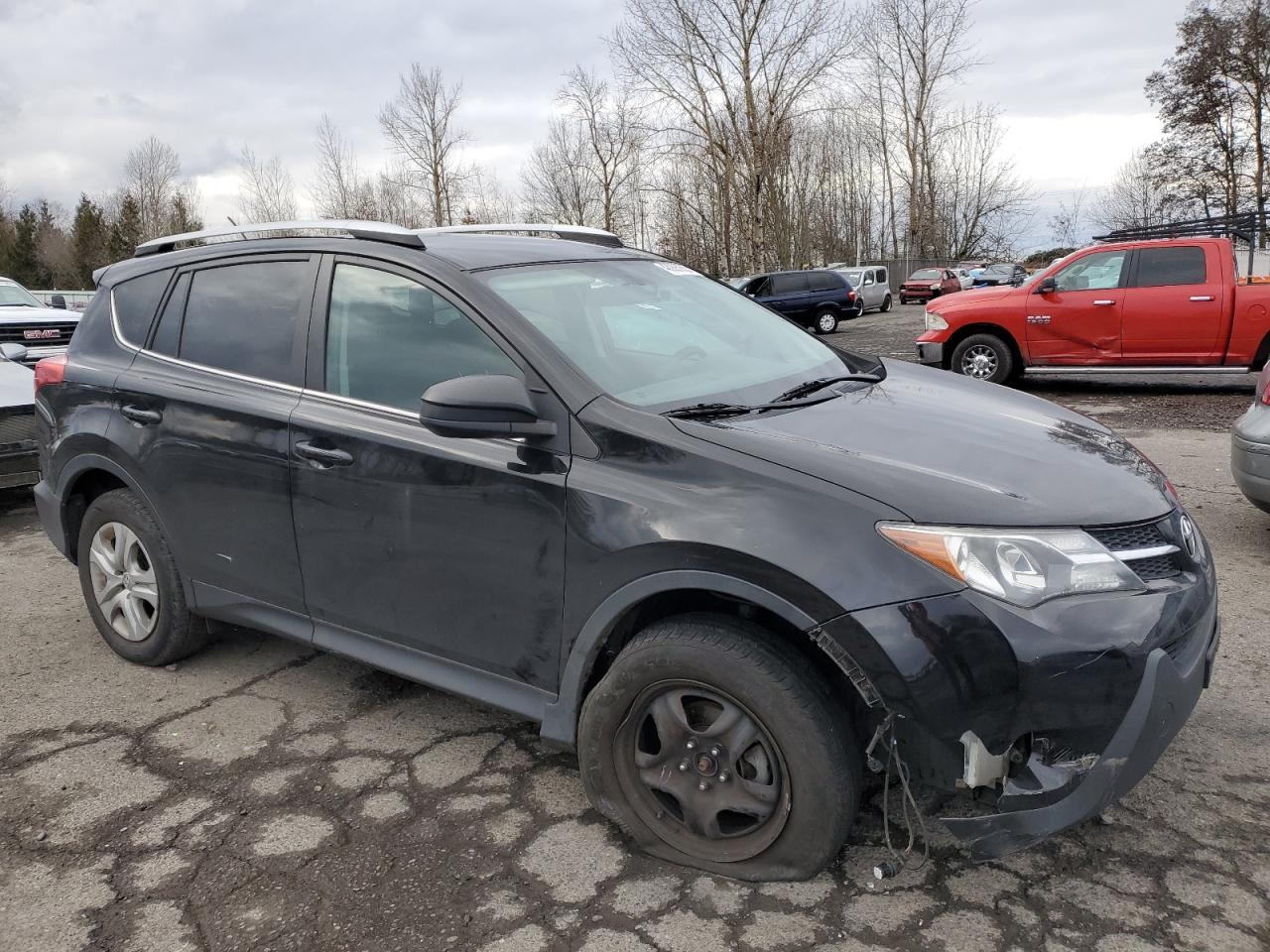 2014 TOYOTA RAV4 LE - Фото 4