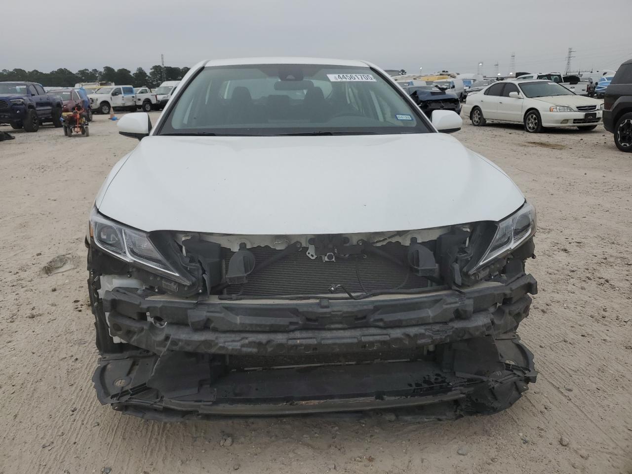 2023 TOYOTA CAMRY LE - Фото 5