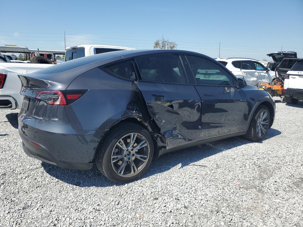 2023 TESLA MODEL Y - Image 3