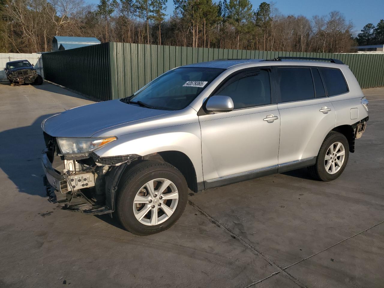 2011 TOYOTA HIGHLANDER
