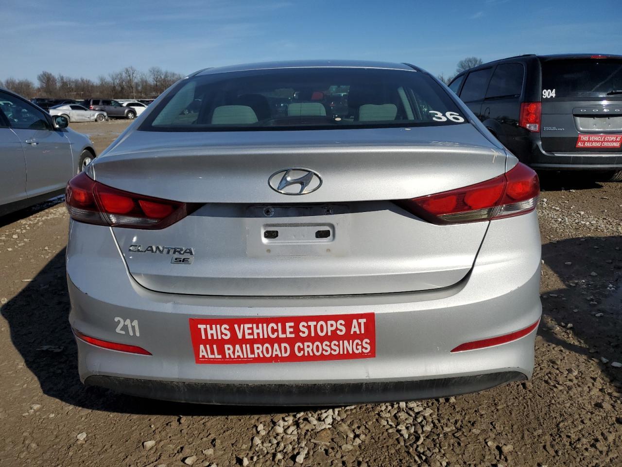 2018 HYUNDAI ELANTRA SE - Image 6