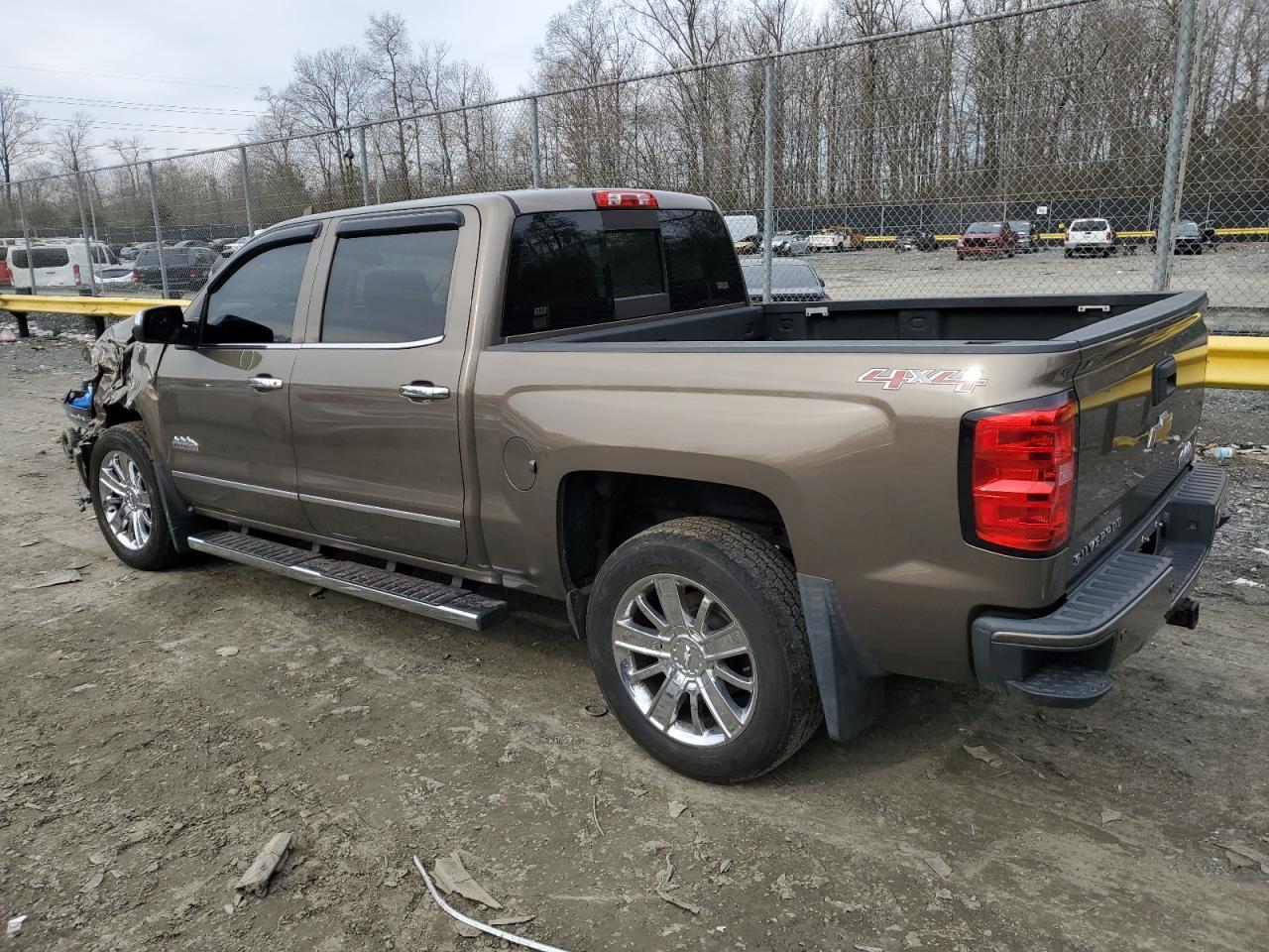 2015 CHEVROLET SILVERADO - Image 2