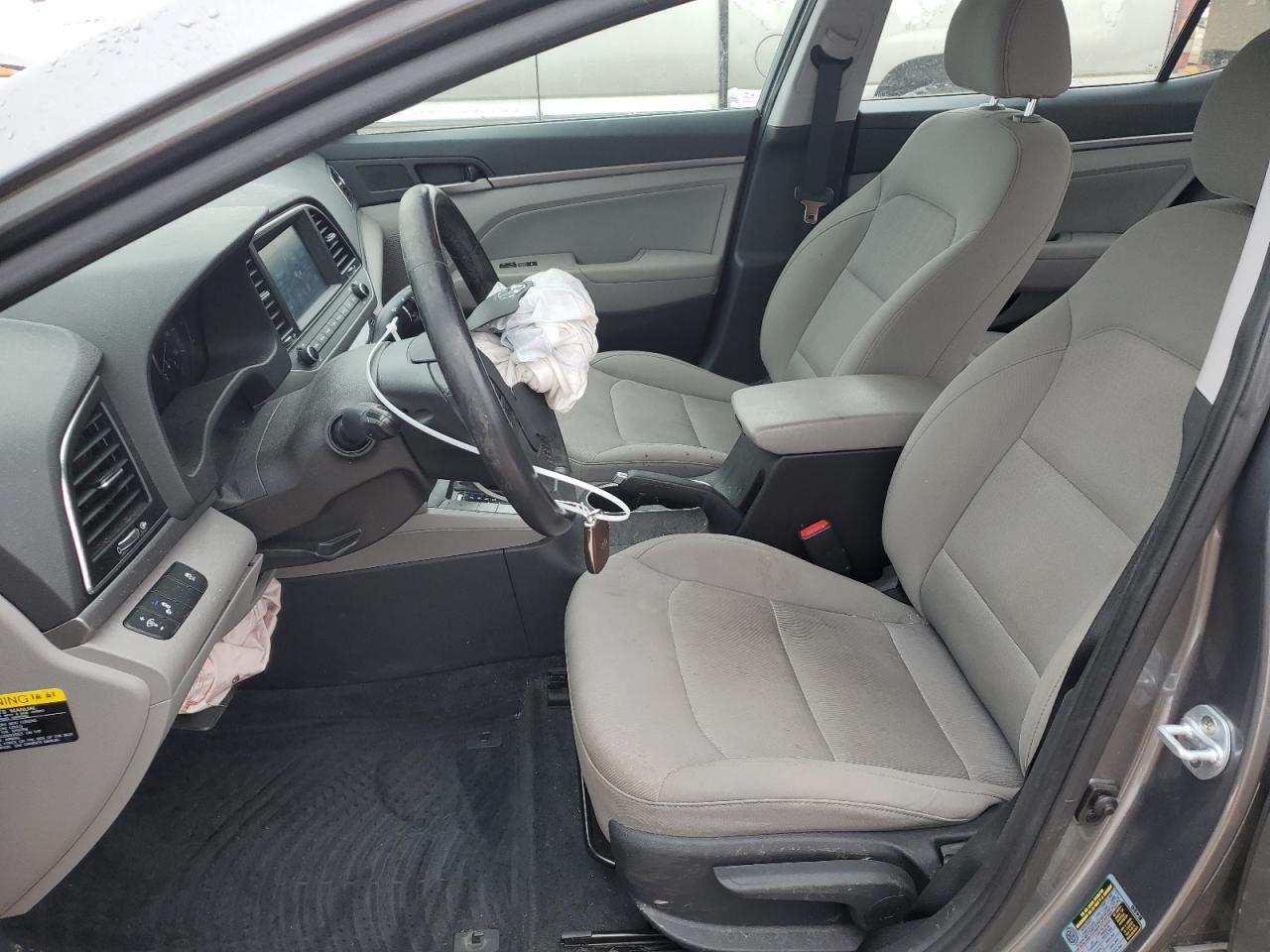 2018 HYUNDAI ELANTRA SE - Фото 7