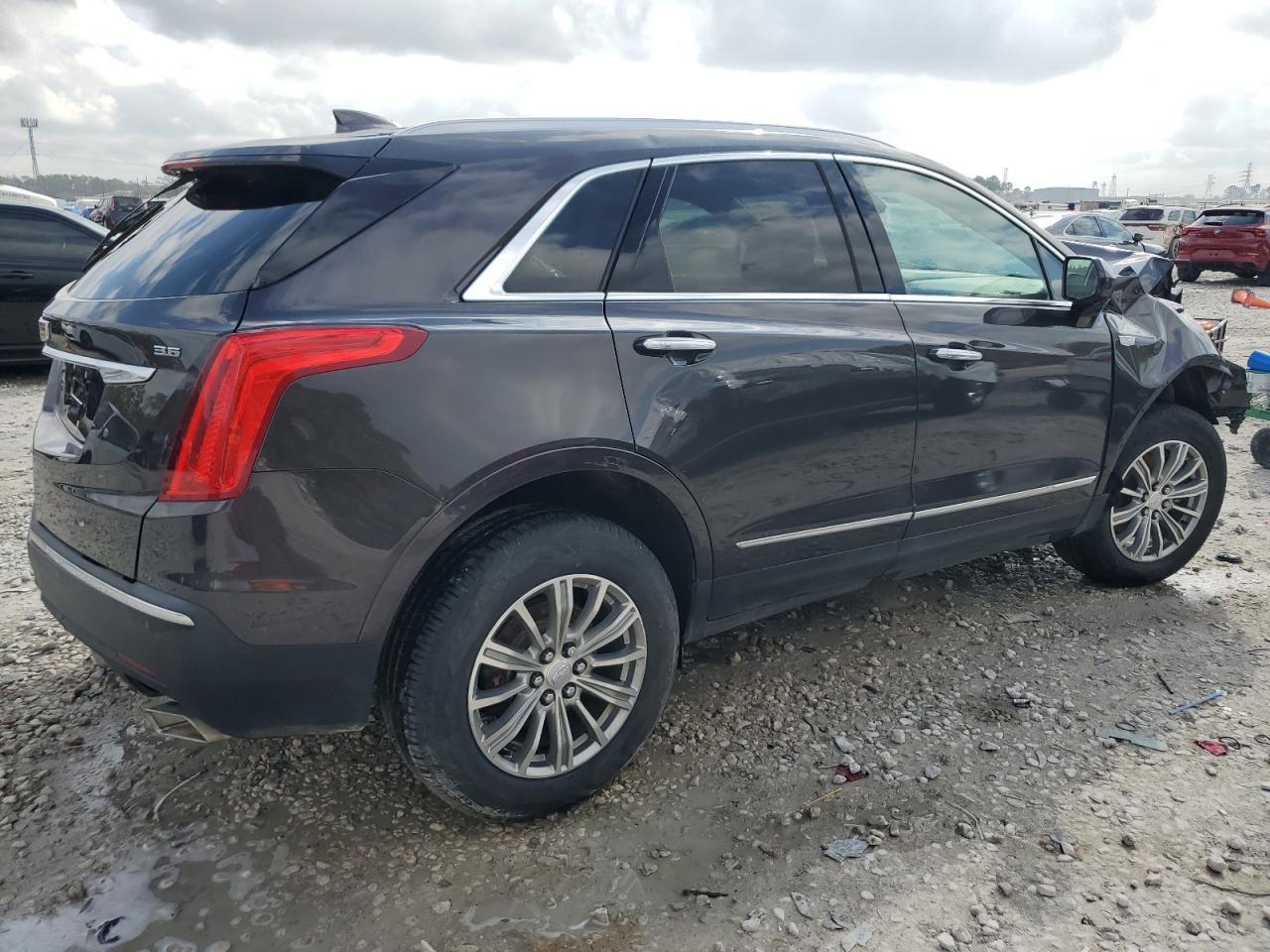 2019 CADILLAC XT5 LUXURY - Image 3