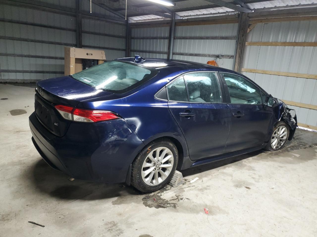 2021 TOYOTA COROLLA LE - Фото 3