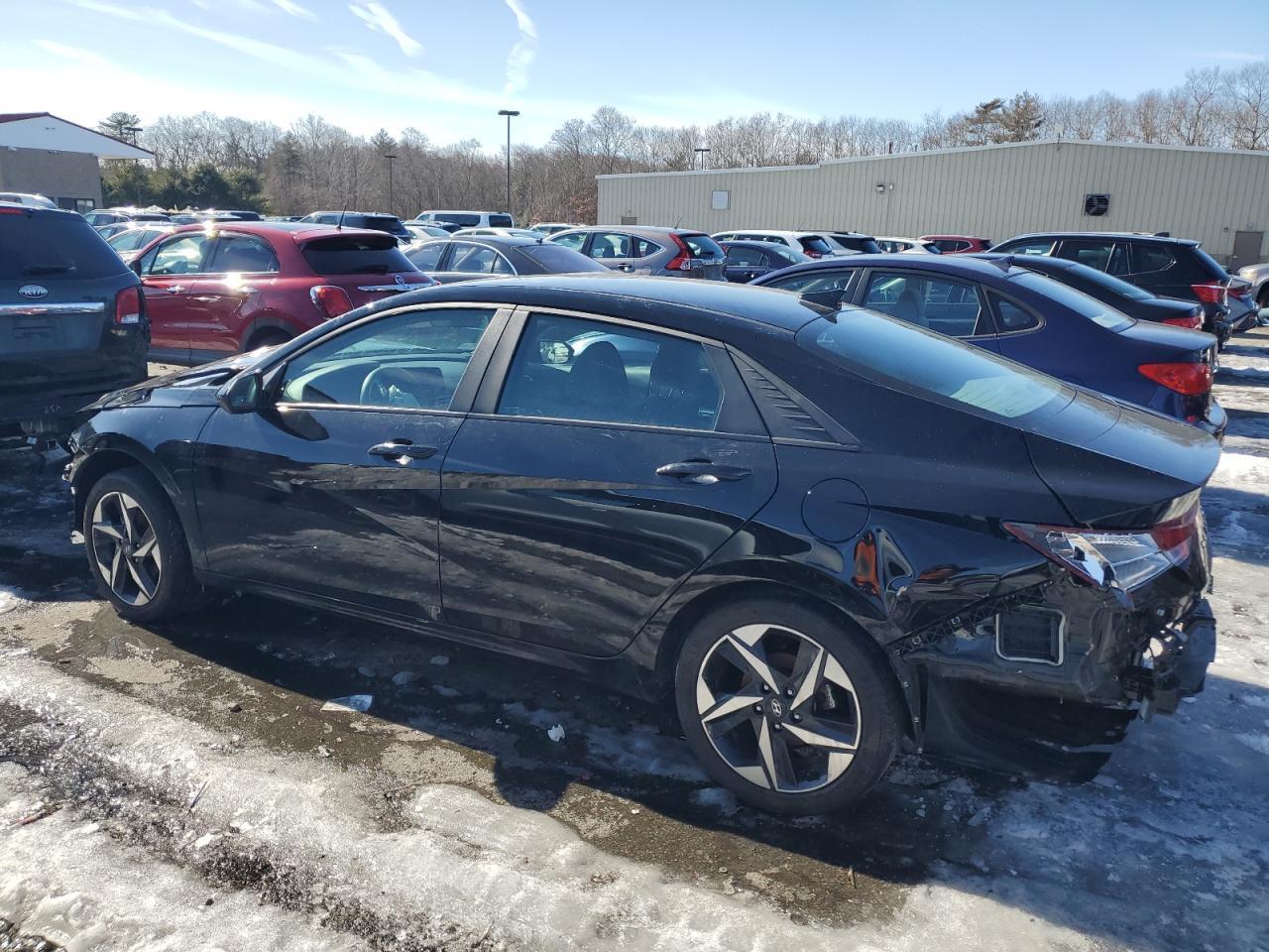 2023 HYUNDAI ELANTRA SE - Image 2