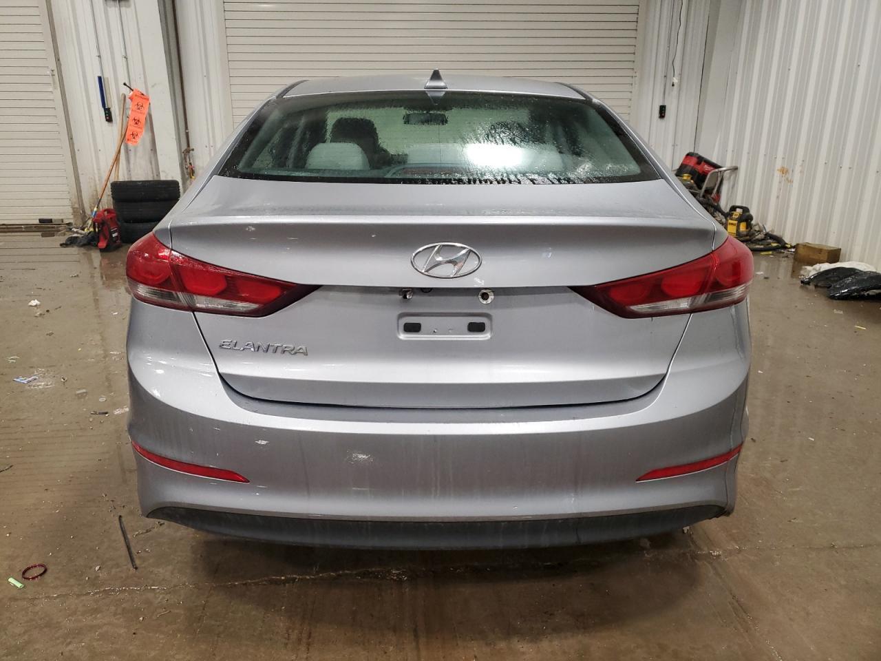 2017 HYUNDAI ELANTRA SE - Фото 6