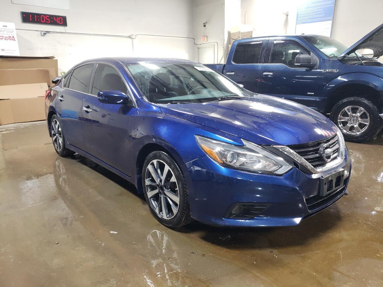 2016 NISSAN ALTIMA 2.5 - Фото 4