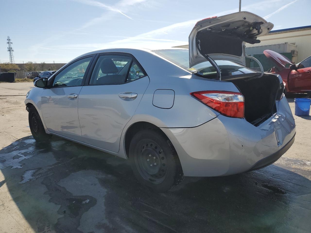 2015 TOYOTA COROLLA L - Image 2