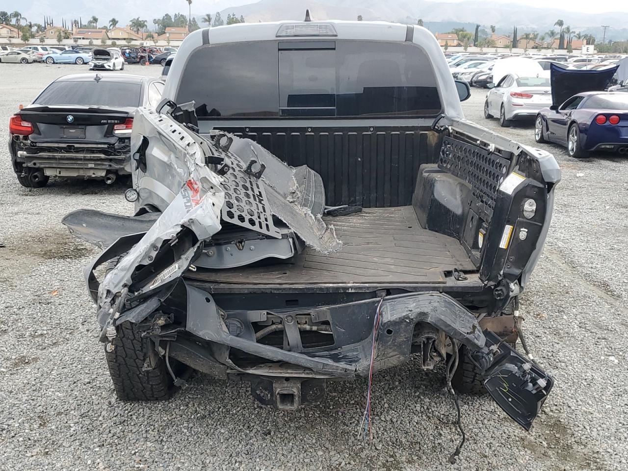 2019 TOYOTA TACOMA DOU - Фото 6
