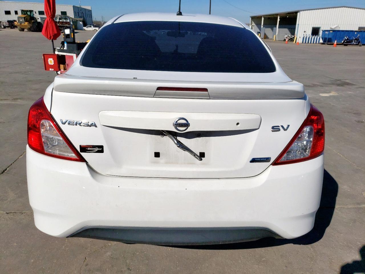 2016 NISSAN VERSA S - Фото 6