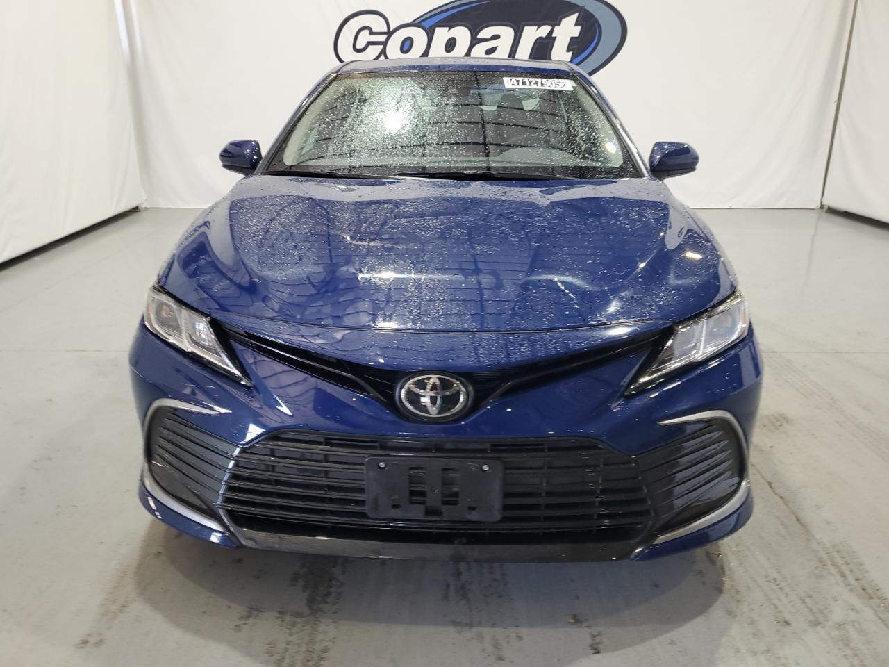 2024 TOYOTA CAMRY LE - Фото 5
