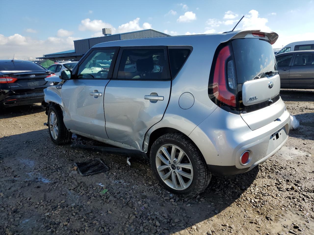 2019 KIA SOUL + - Image 2