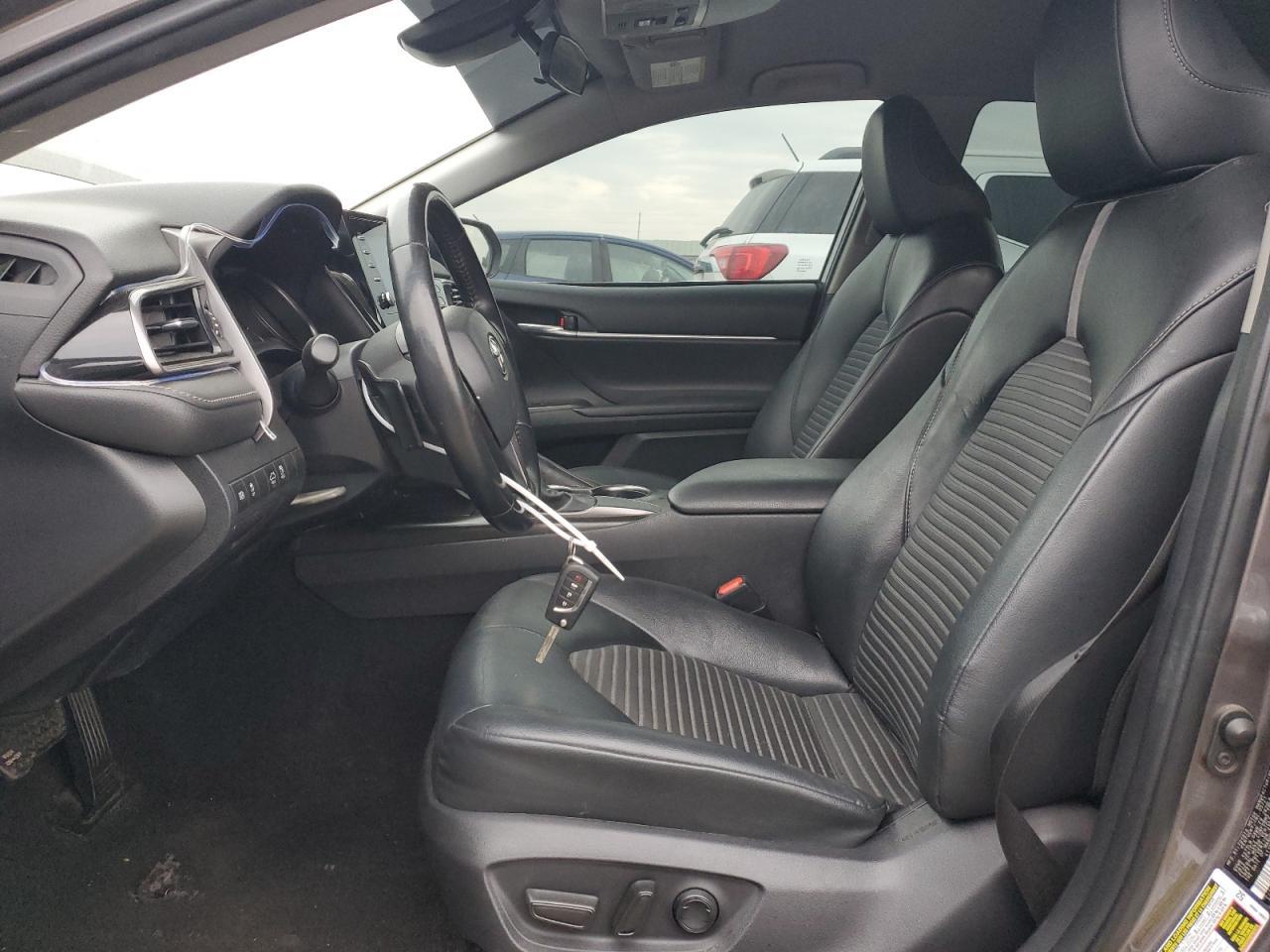 2021 TOYOTA CAMRY SE - Image 7