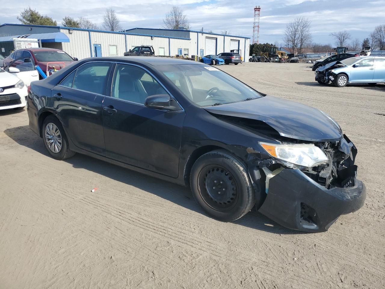 2014 TOYOTA CAMRY L - Фото 4