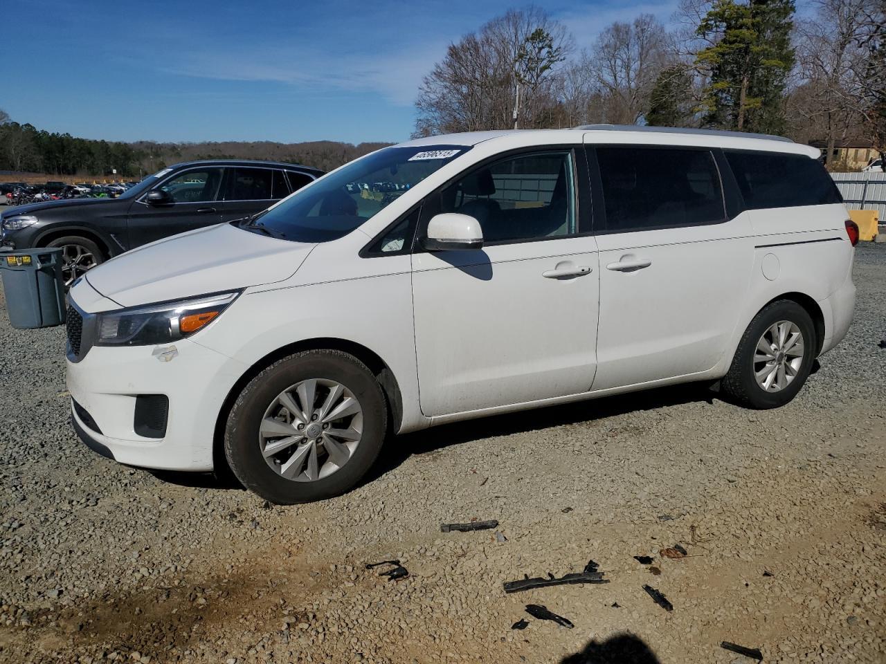 2017 KIA SEDONA LX