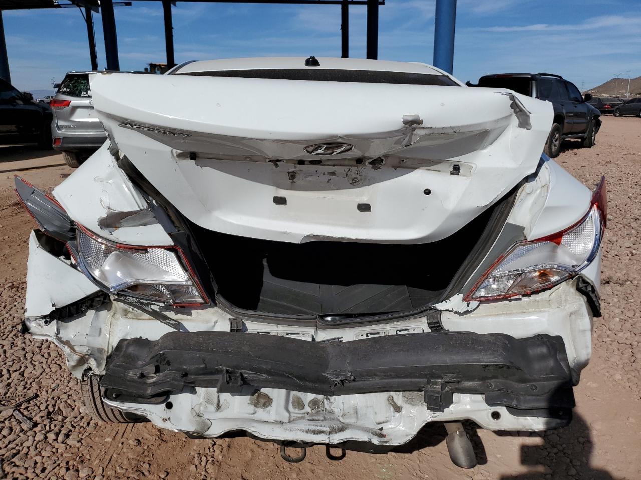 2016 HYUNDAI ACCENT SE - Фото 6
