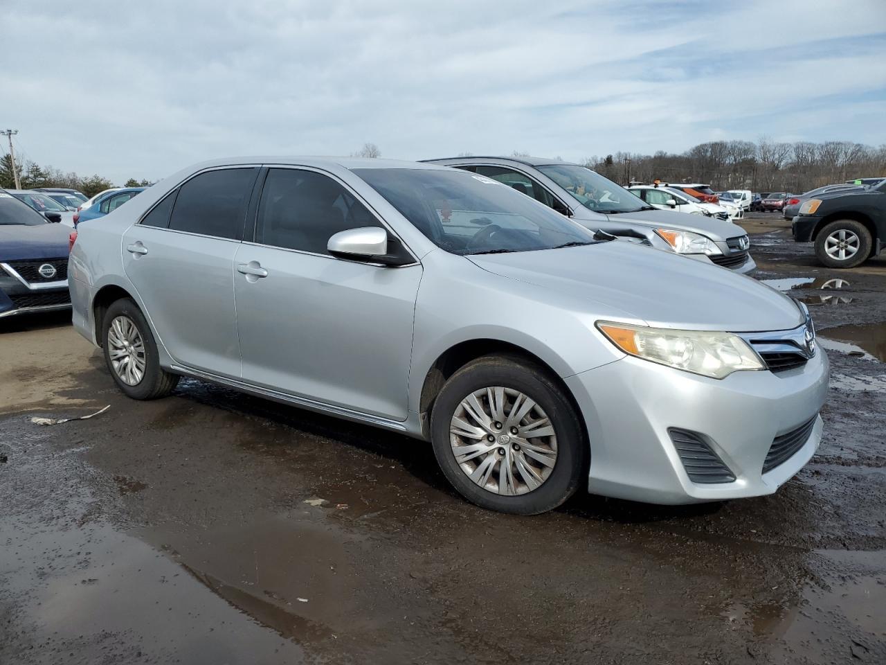 2014 TOYOTA CAMRY L - Image 4