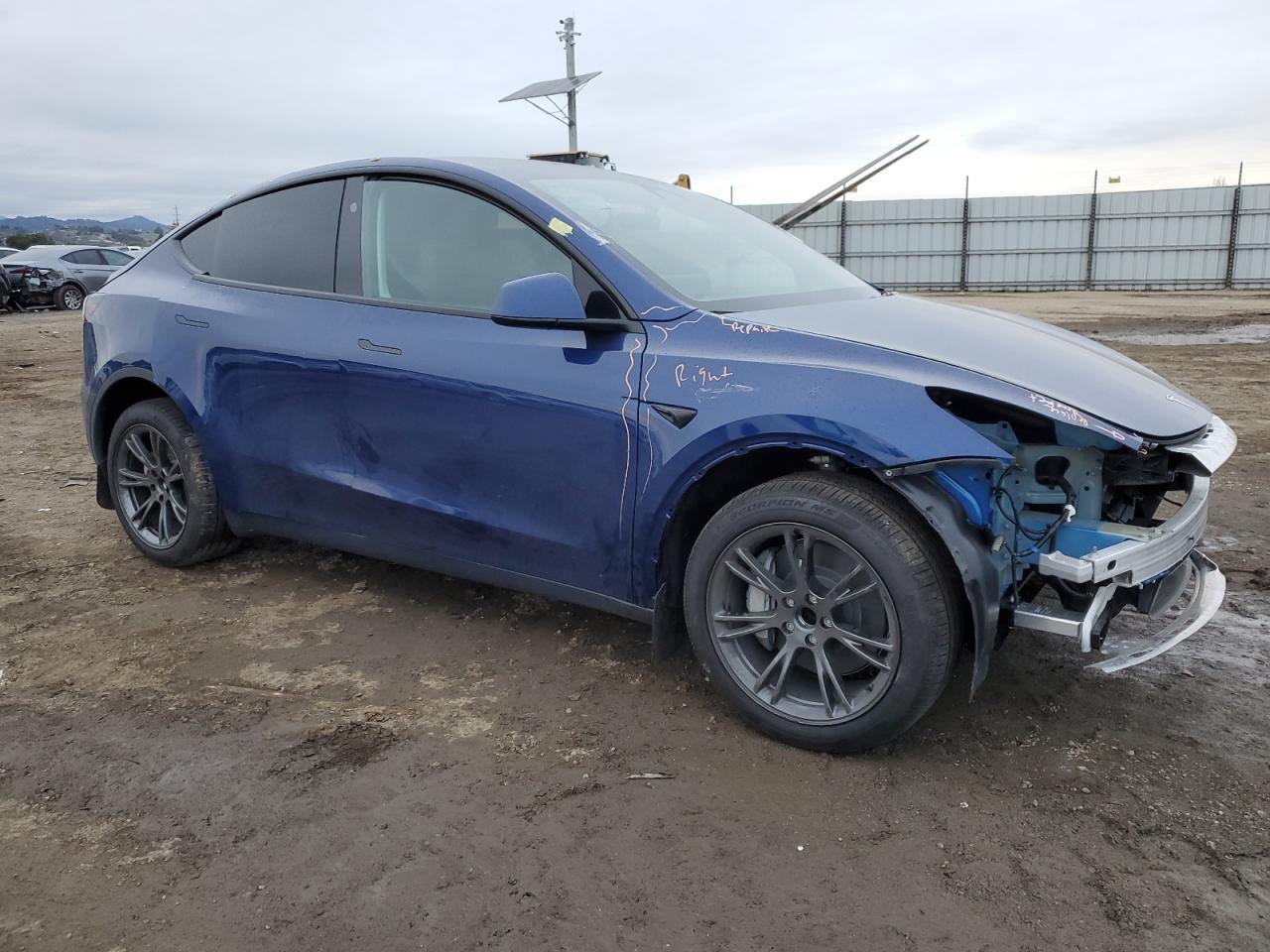 2024 TESLA MODEL Y - Image 4