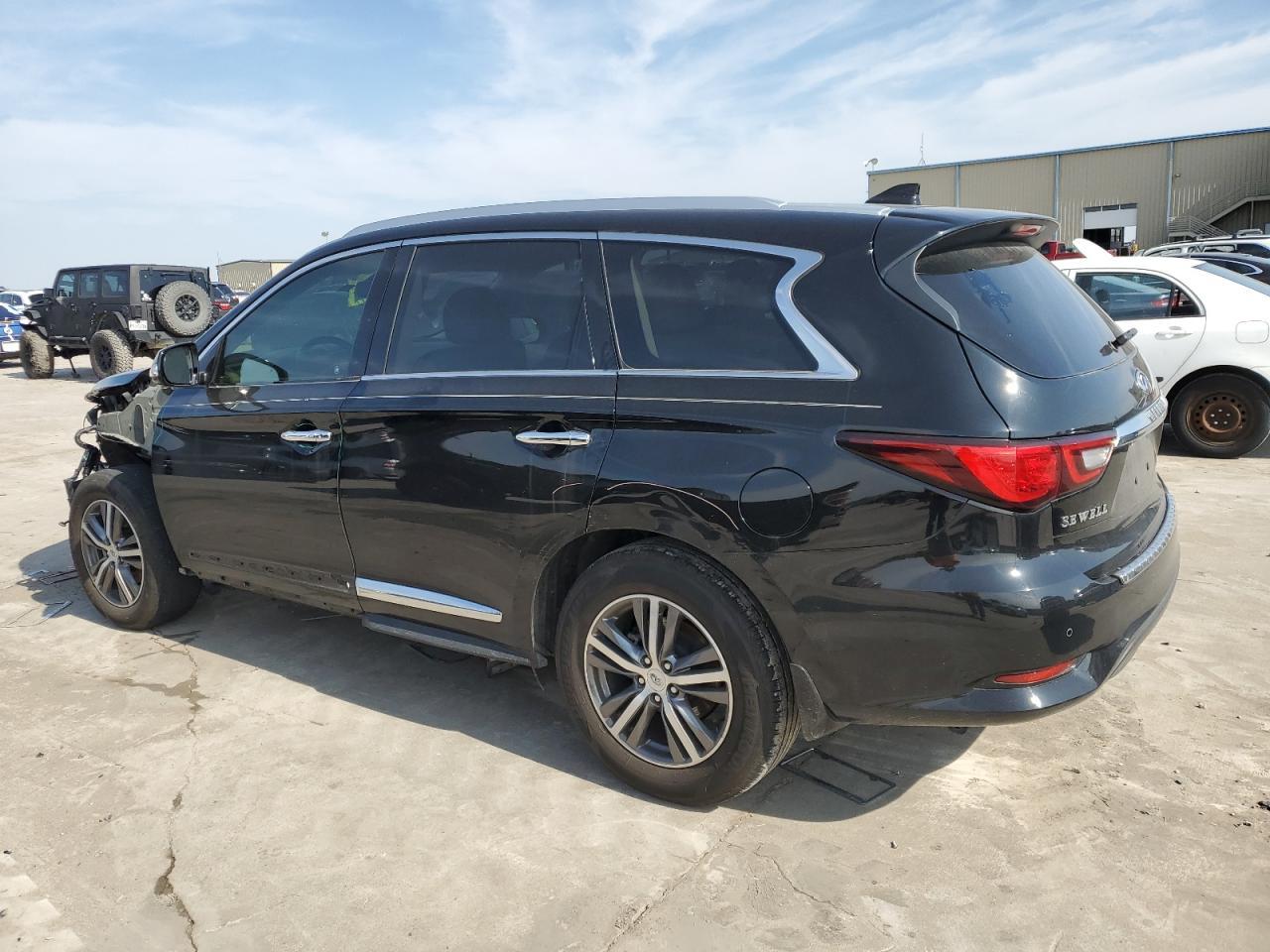 2019 INFINITI QX60 LUXE - Фото 2