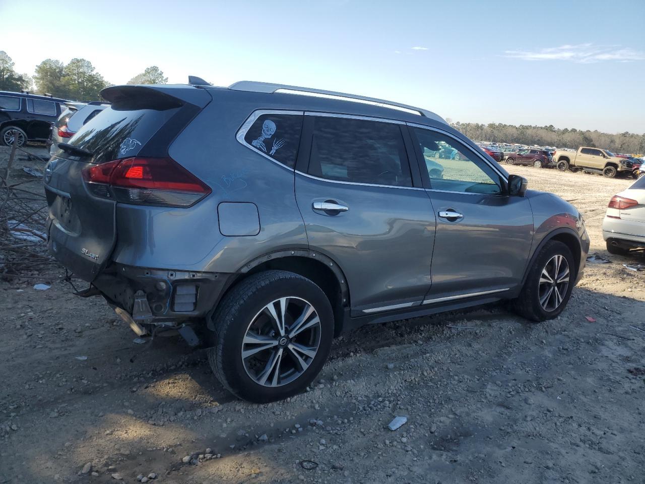 2018 NISSAN ROGUE S - Фото 3