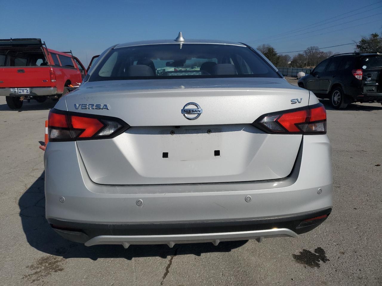 2021 NISSAN VERSA SV - Image 6