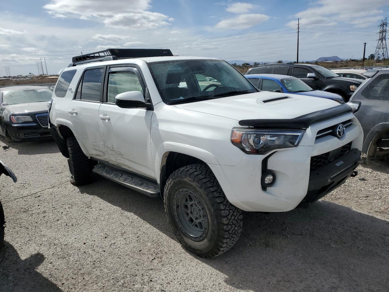 2022 TOYOTA 4RUNNER SR - Фото 4