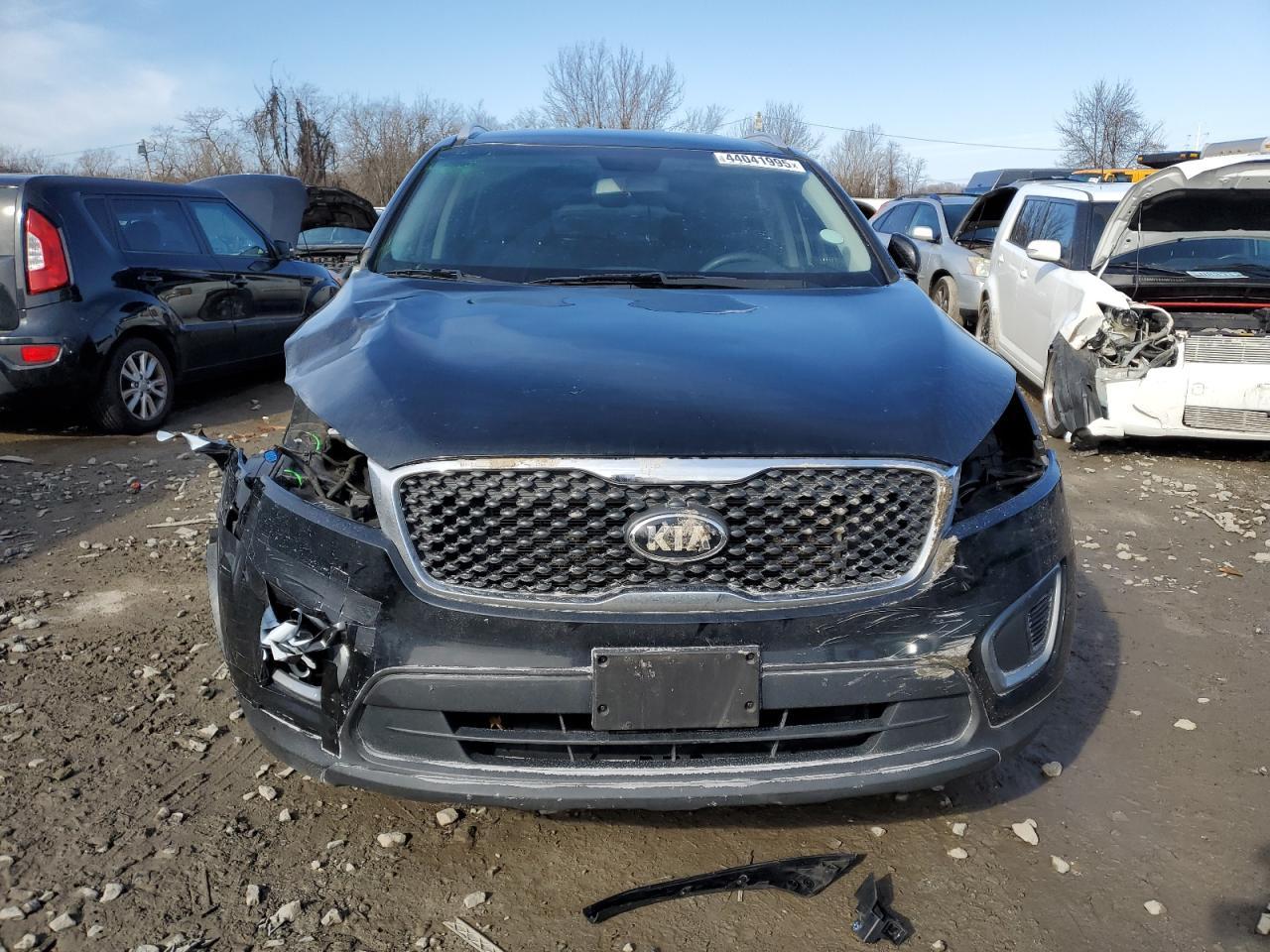 2017 KIA SORENTO LX - Image 5