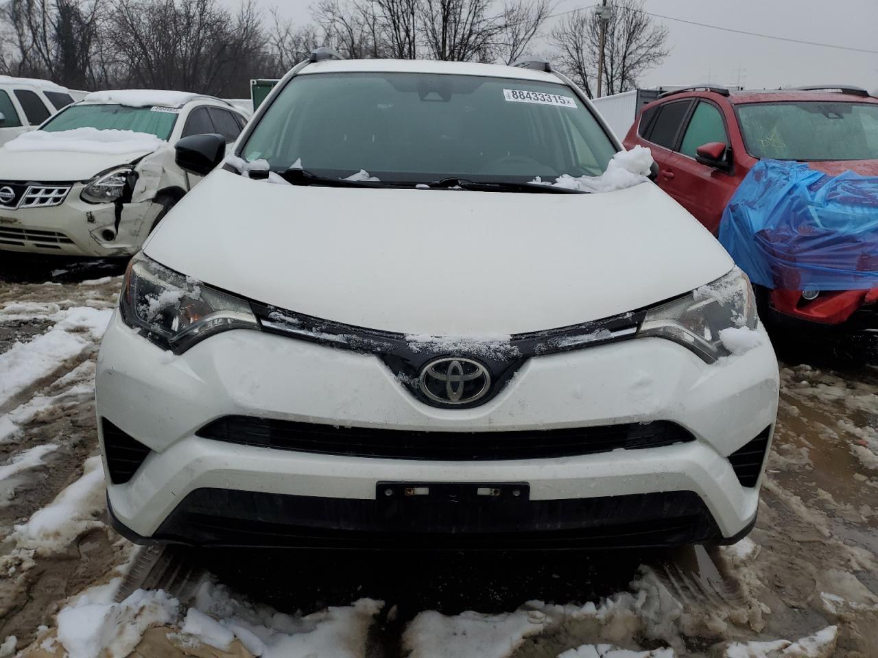2017 TOYOTA RAV4 LE - Image 5