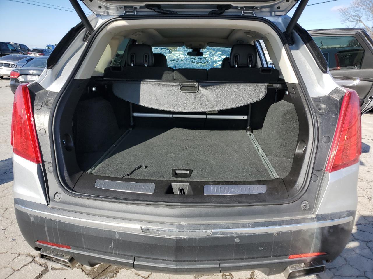 2019 CADILLAC XT5 LUXURY - Image 6