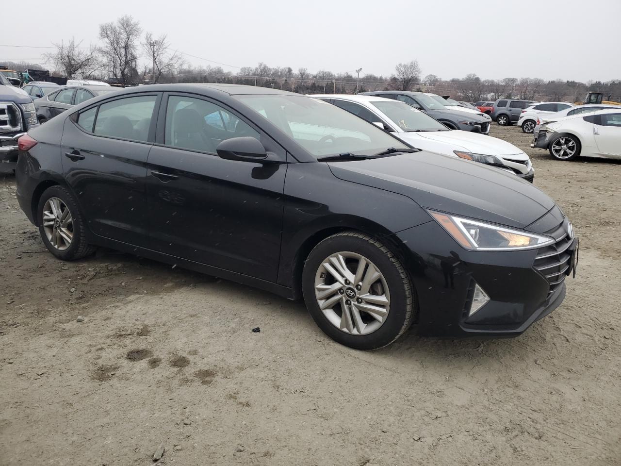 2019 HYUNDAI ELANTRA SE - Фото 4