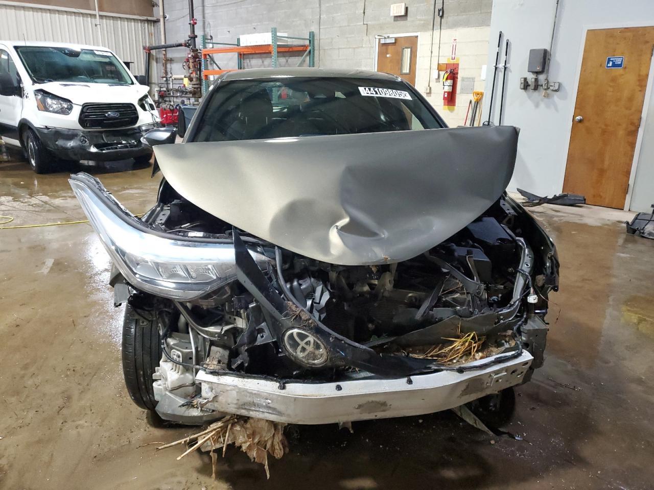 2021 TOYOTA C-HR XLE - Фото 5