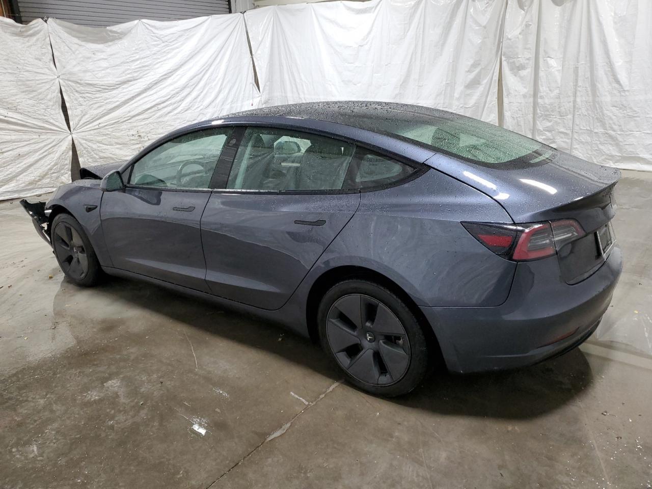 2022 TESLA MODEL 3 - Image 2