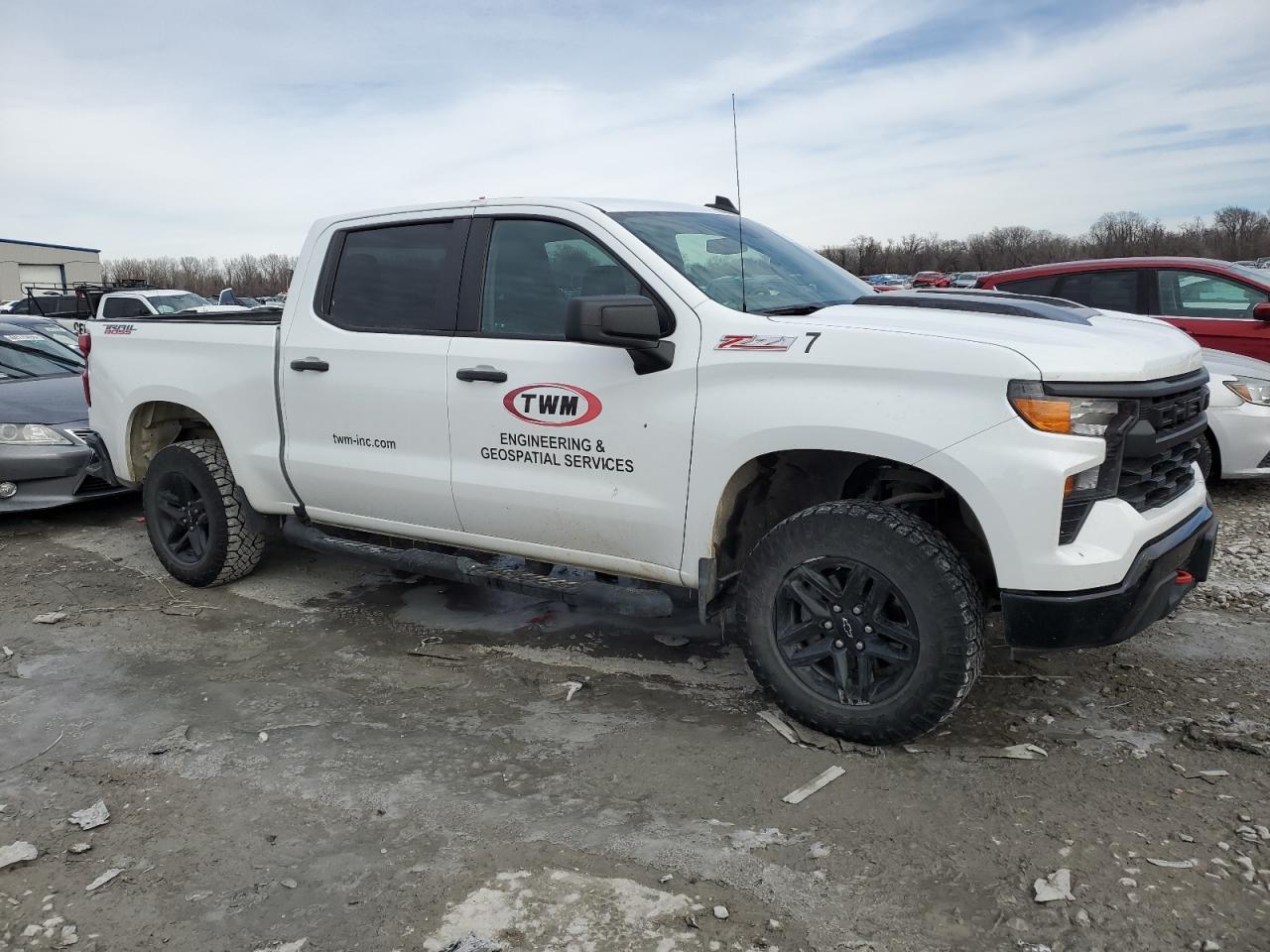 2023 CHEVROLET SILVERADO - Фото 4