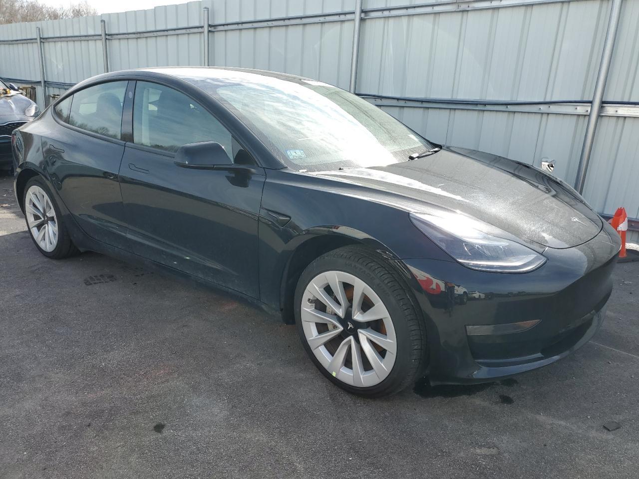 2023 TESLA MODEL 3 - Фото 4