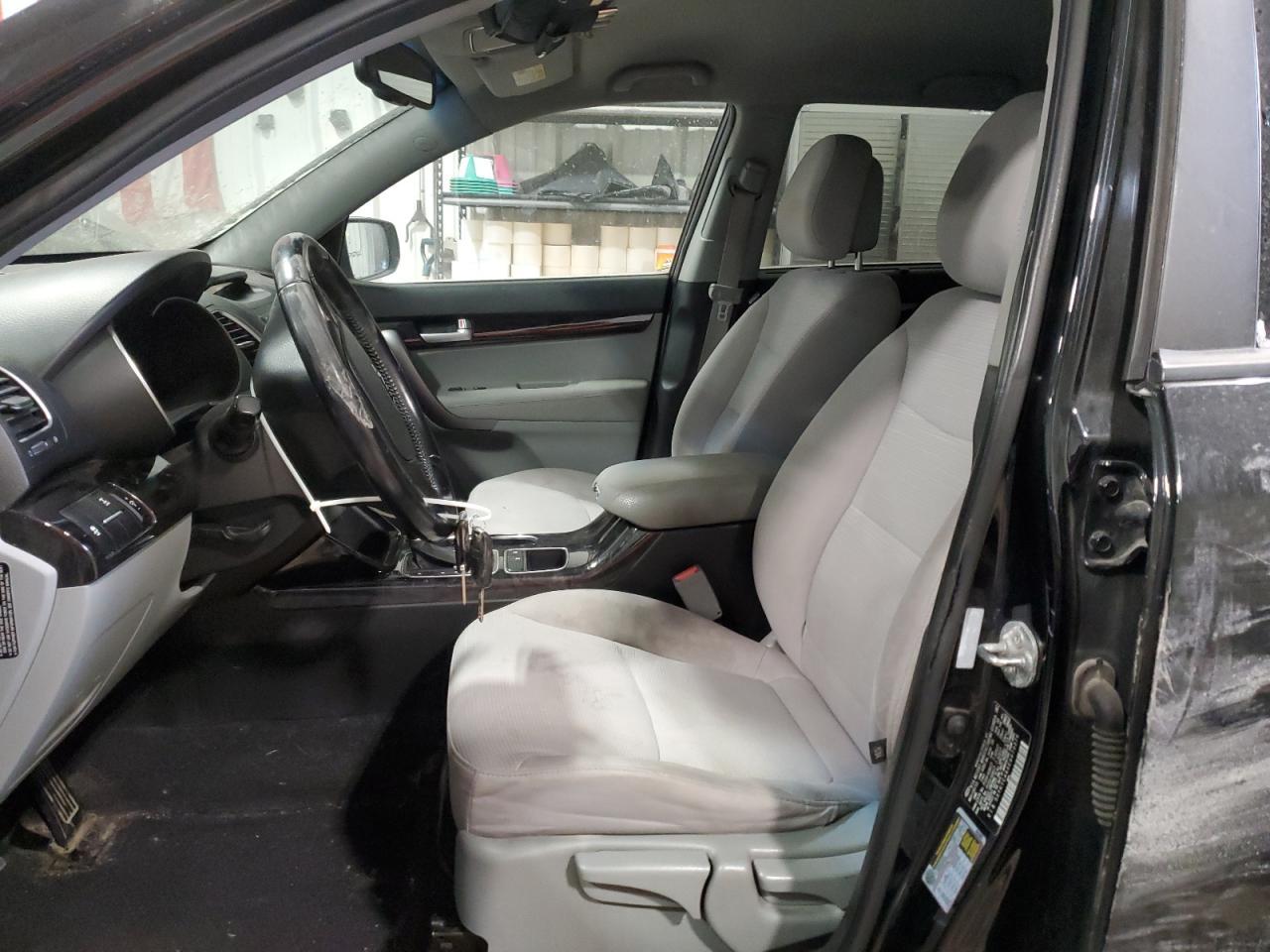 2014 KIA SORENTO LX - Image 7