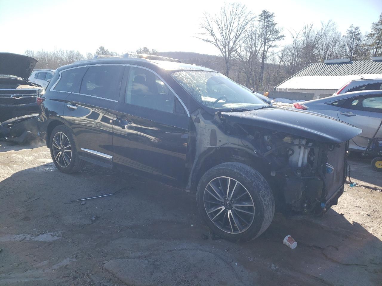 2019 INFINITI QX60 LUXE - Image 4